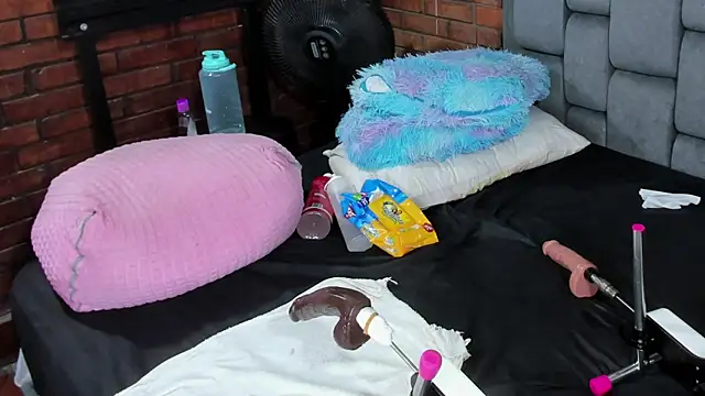 Couple_Gold69 Live Webcam on Stripchat