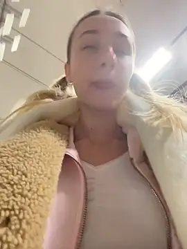 Lia__Love from StripChat is Freechat