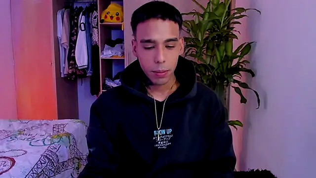 Damianwhite webcam stripchat model stream image