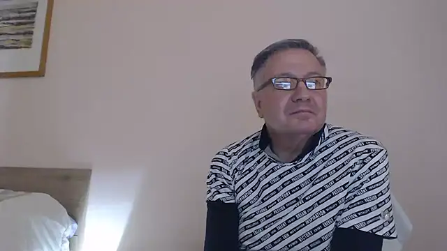 you6me - YOU6me's free webcam - UK Sex Cams