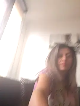 Webcam Model (Latiinvenushot)  is live.Free join now!