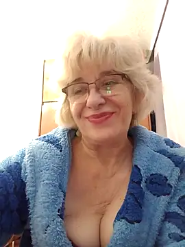 Webcam Model (52MiaLove02)  is live.Free join now!