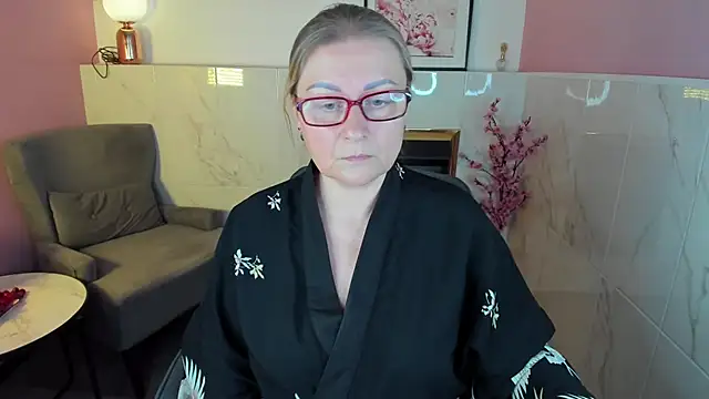 alexandrakind - AlexandraKind's free webcam - UK Sex Cams