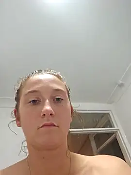 Webcam Model (SashaBabyxx)  is live.Free join now!