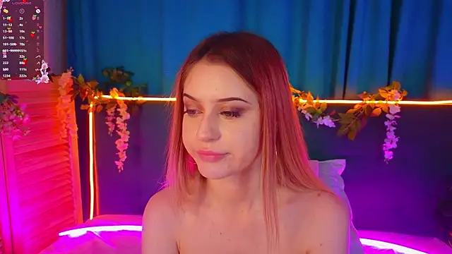 AlinaWalters live cam screenshot female on Bagaboante — Live Sex Chat & Cams