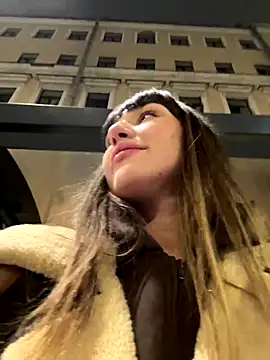 Sophie_Avory room chat