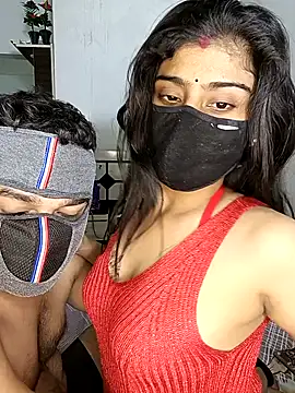 COLAMBIA_X_GURL room chat