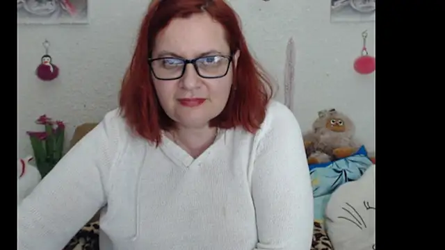 playfullmature - PlayfullMature's free webcam - UK Sex Cams