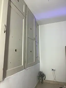 Webcam Model (EmilyNoir1)  is live.Free join now!