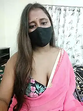 Webcam Model (LoveLy-Soneya)  is live.Free join now!