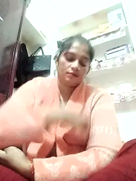 Webcam Model (Mohni_love)  is live.Free join now!