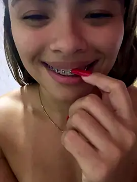 safadinhaquenteW Live Webcam on Stripchat