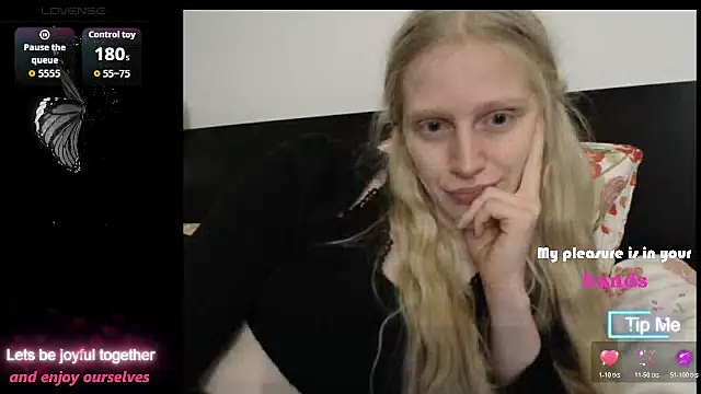 VeronicaJoyful from StripChat