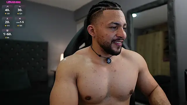 LoganMartinX Live Webcam on Stripchat