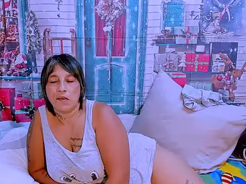 indianroxy - Indianroxy's free webcam - UK Sex Cams