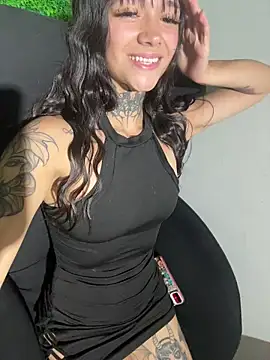 Webcam Model (Miss-Jimena)  is live.Free join now!