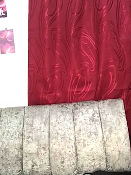 Webcam Model (Renata_Zoe)  is live.Free join now!