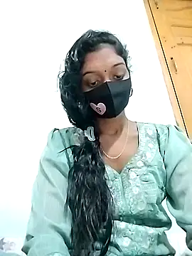 Webcam Model (Tushi-10)  is live.Free join now!