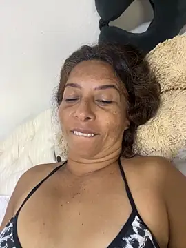 Webcam Model (maleja23)  is live.Free join now!