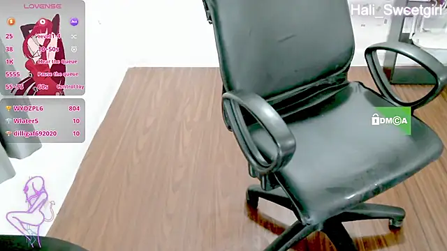 Hali_Sweetgirl live show on StripChat 