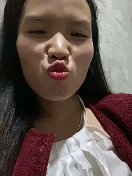 Webcam Model (Yunzang)  is live.Free join now!