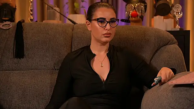 kelly_kent live show on StripChat 