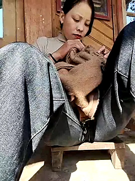 Webcam Model (Sinejdk3)  is live.Free join now!