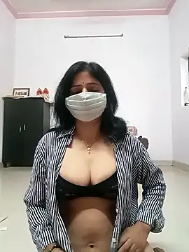 Webcam Model (BITEXBABYlove)  is live.Free join now!