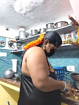 Webcam Model (bakyasree143)  is live.Free join now!