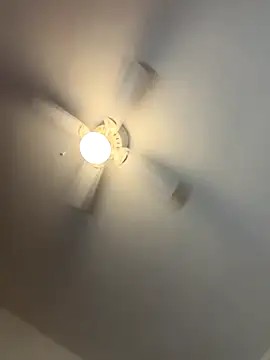 Webcam Model (khloekarma)  is live.Free join now!