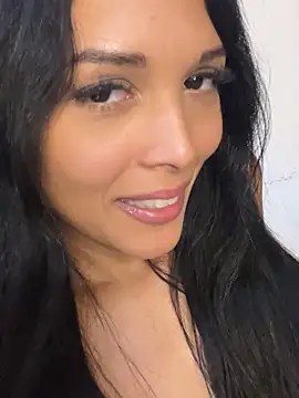 Webcam Model (MOMMYJEVAA)  is live.Free join now!