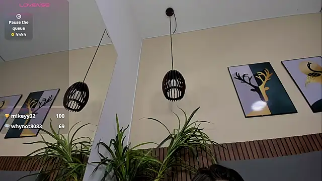  EmillyHarper_ chat room