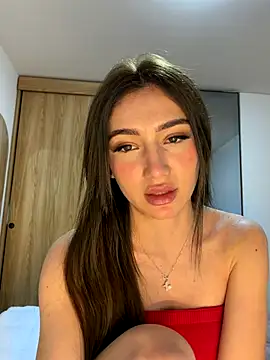 Webcam Model (Maddy_Jones)  is live.Free join now!
