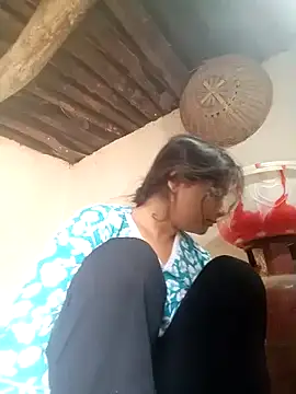 Webcam Model (Hot_siiii)  is live.Free join now!