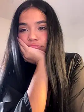 Webcam Model (AuroraFiore)  is live.Free join now!