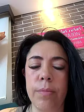 Webcam Model (Bella_fournier)  is live.Free join now!