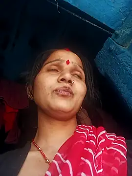 Webcam Model (Jooli_xx)  is live.Free join now!