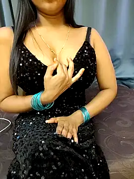 Webcam Model (Misss-julli)  is live.Free join now!