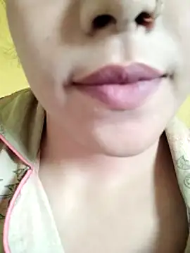 Webcam Model (Anki-doll)  is live.Free join now!