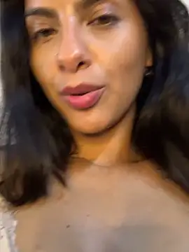 Webcam Model (chicachocolate01)  is live.Free join now!