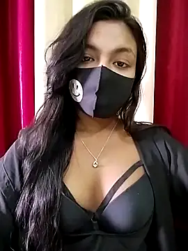 Webcam Model (RedRose-1)  is live.Free join now!