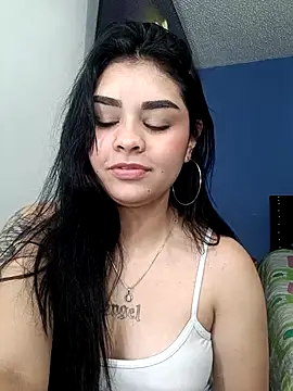 Webcam Model (soy_valu)  is live.Free join now!