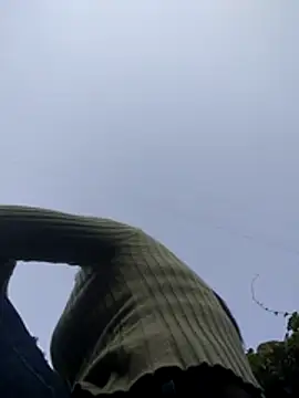 Webcam Model (Squirrel-Pear)  is live.Free join now!