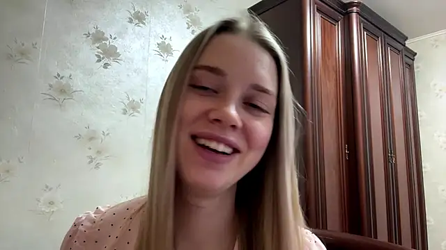  MichikoWienandt chat room