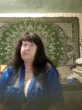 Webcam Model (CrystalLime6411)  is live.Free join now!