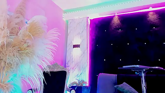 Queens_Wonders_Blonders