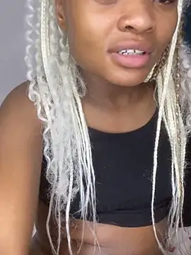 Webcam Model (Babyface201)  is live.Free join now!