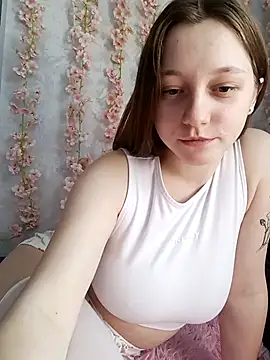 Webcam Model (Bonechka)  is live.Free join now!