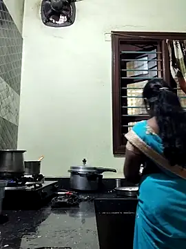 Webcam Model (laxmipriya143)  is live.Free join now!