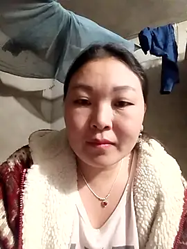 Webcam Model (phunphun)  is live.Free join now!